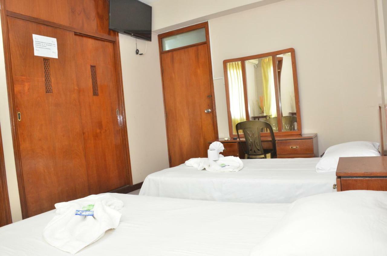 Hostal Ibiza Santa Cruz de La Sierra Exteriér fotografie